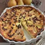 Clafoutis aux poires et chocolat léger