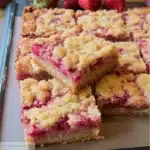 Barres aux Fraises et Rhubarbe moelleuses